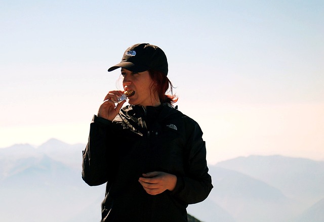 Abbigliamento Donna Come Sfidare Le Intemperie Invernali Attraverso La Montagna